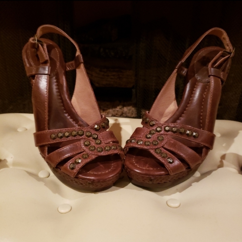 FRYE Dana Honeycomb Studdled Heels - Size 8.5
